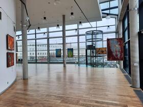 Trutnov, Společenské centrum Uffo, Galerie Uffo, Martin Veselý, Plechová abstrakce