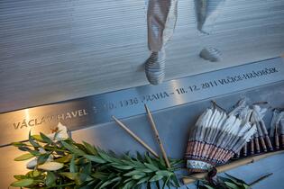 Trutnov, Kino Vesmír, Odhalení pamětní desky Václava Havla