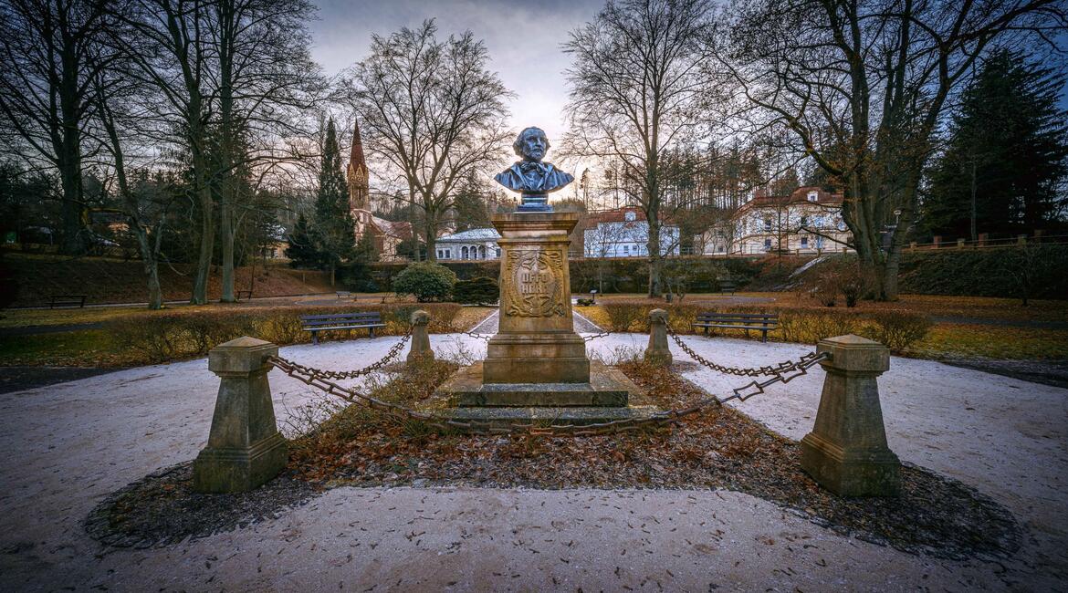 Trutnov, Uffo-Horn-Denkmal