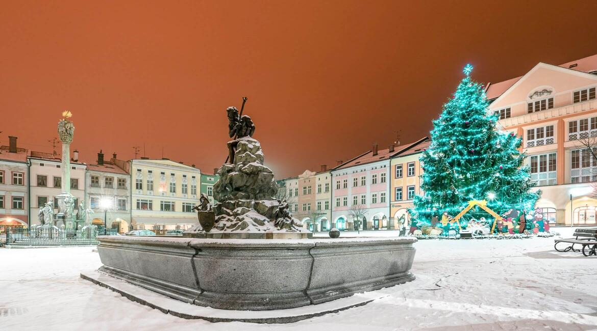 Trutnov, Krakonošovo náměstí, Vánoční strom, foto Tomáš Havrda