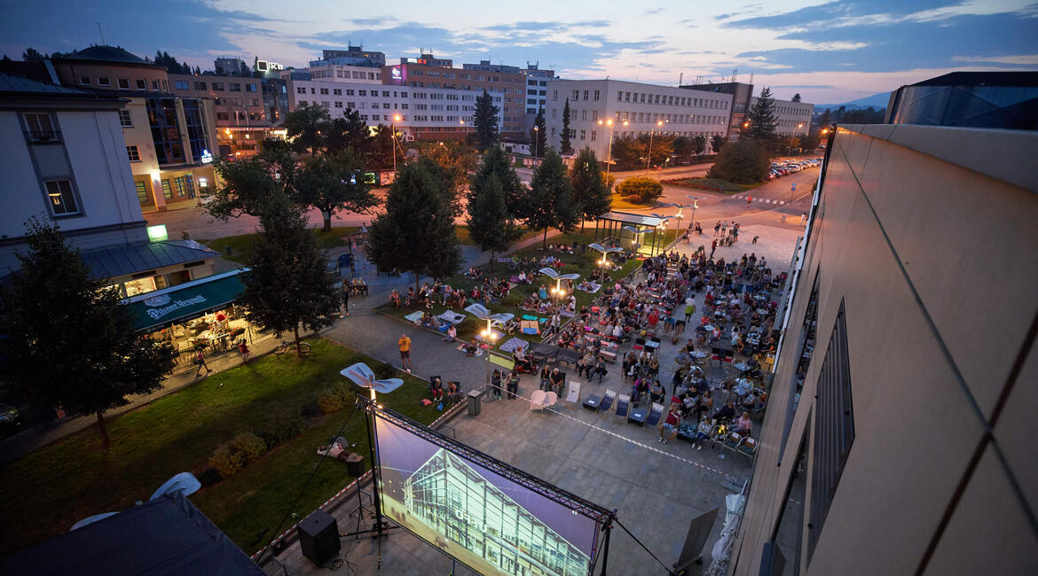 Trutnov, Společenské centrum Uffo, Letní kino v Caffé Uffo