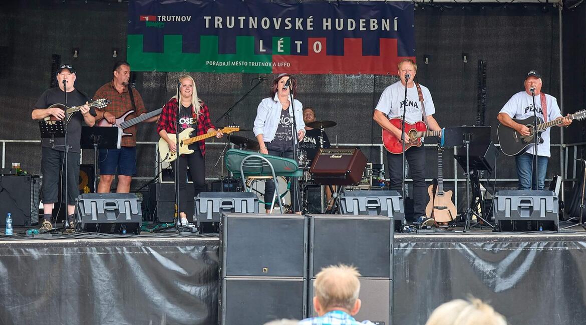Trutnovské hudební léto, foto Miloš Šálek, Country kapela Pěna - ilustrační foto