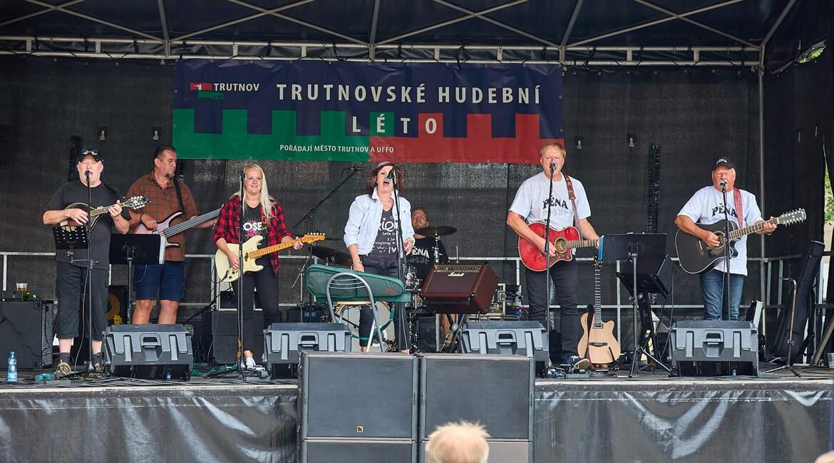 Trutnovské hudební léto, foto Miloš Šálek, Country kapela Pěna - ilustrační foto