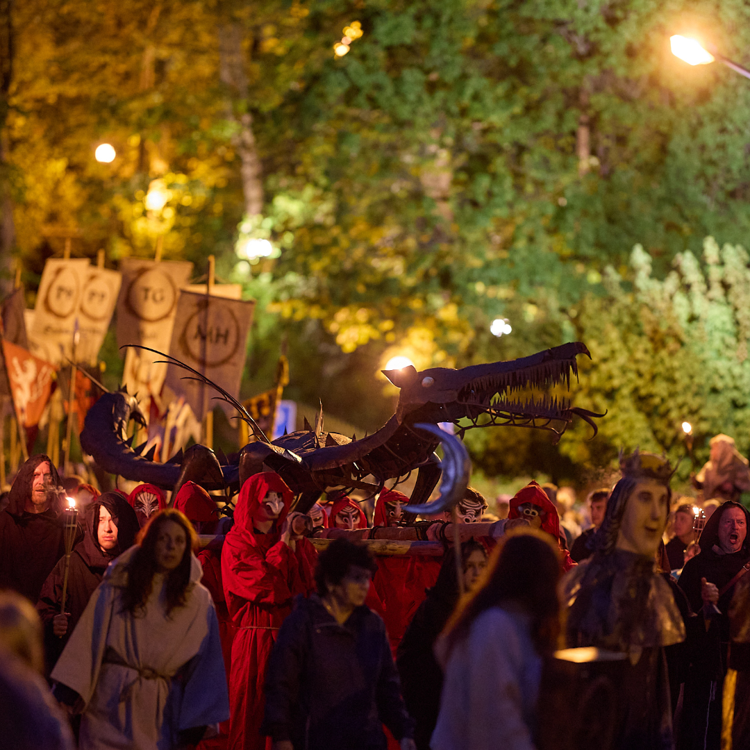 Už ho nesou - legenda draka