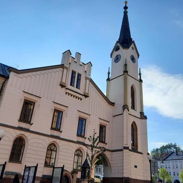 Trutnov, Tripper K pramenům Amazovky, páter Samuel Fritz, Krakonošovo náměstí, Stará radnice