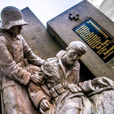 Trutnov, osobnosti, Fridolin Rindt, obnovený památník padlých, Starý Rokytník, foto Tomáš Havrda